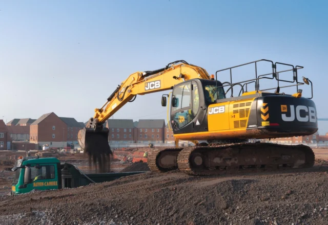 JCB JS220LC Hydraulic Excavator